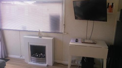 S&B Seaside Chalet Image 1