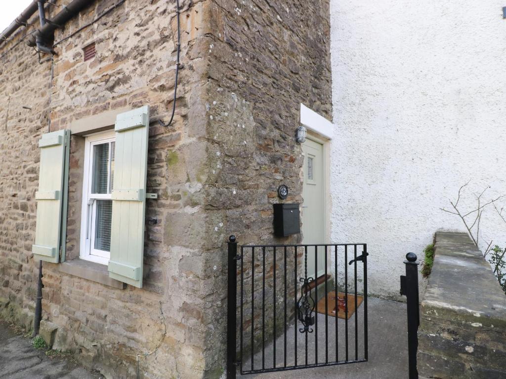 Kitten Cottage Image 1