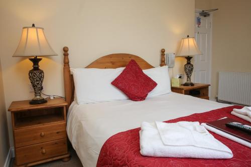 The Seacliffe - Whitby Image 2