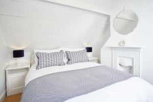Host & Stay - Gun Gutter House Image 3