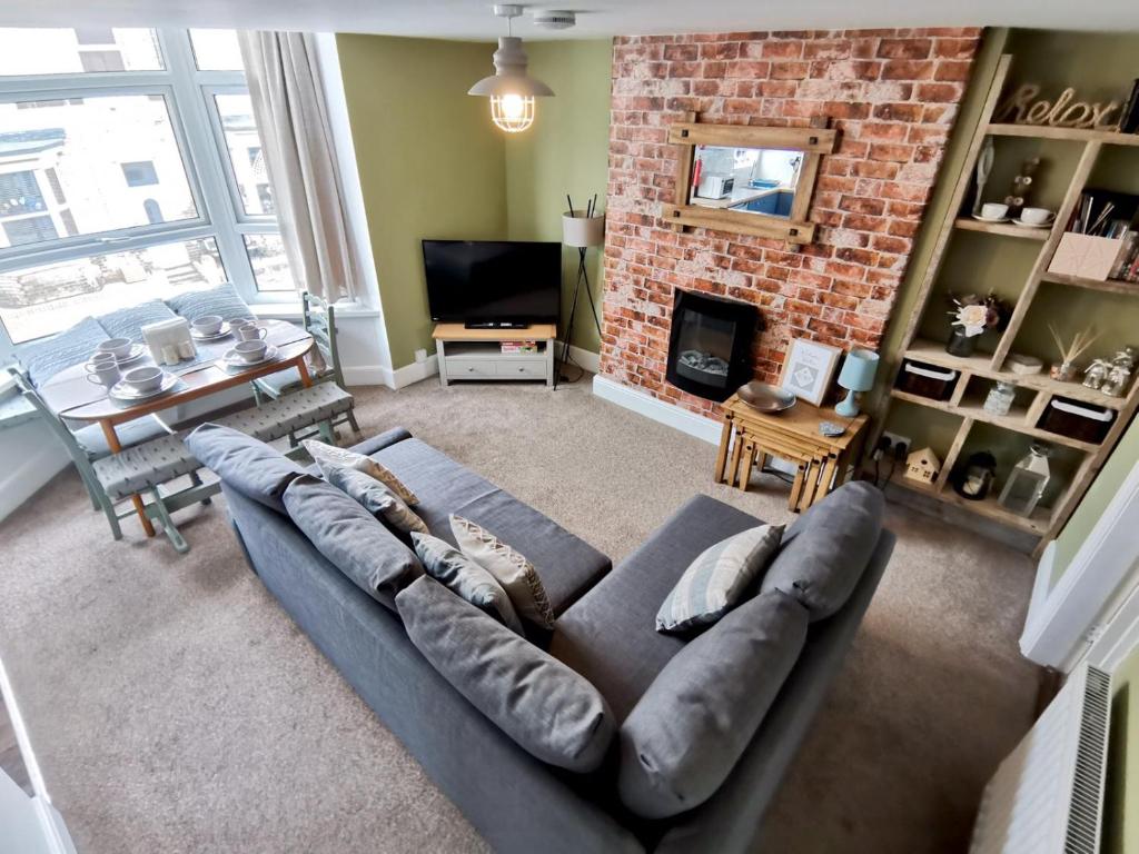 Driftwood Apartment Image 2