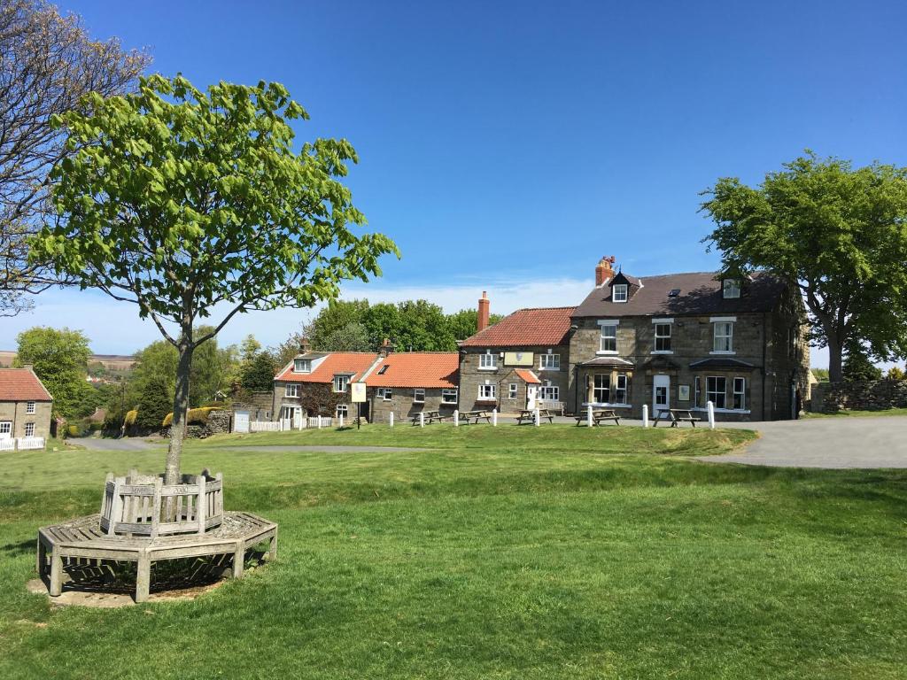 The Fox & Hounds Image 3