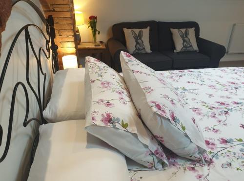 Lyndene Image 2