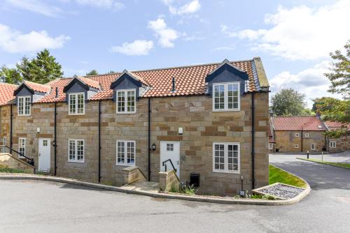 Pheasant House Image 1