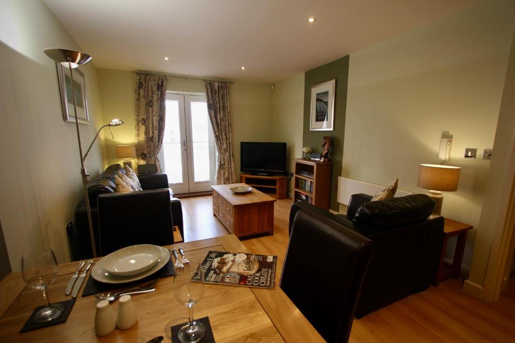 City Centre Skeldergate 2 Bed Apartment with Parking Image 3