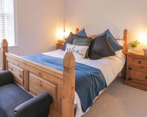 Captains Cottage Image 1