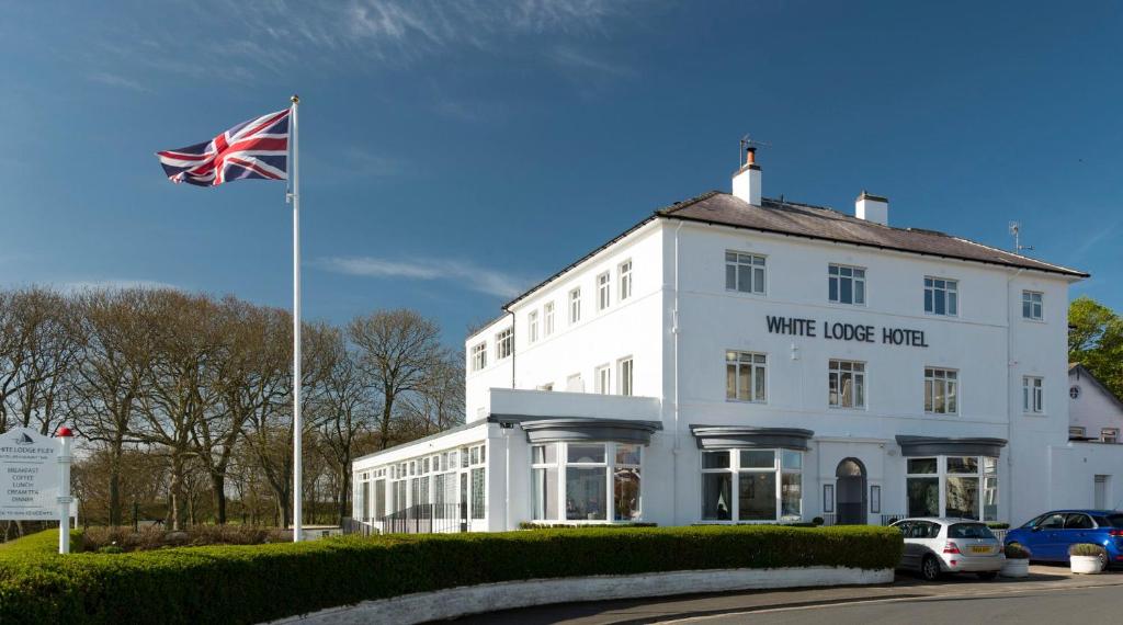 The White Lodge Hotel Image 3