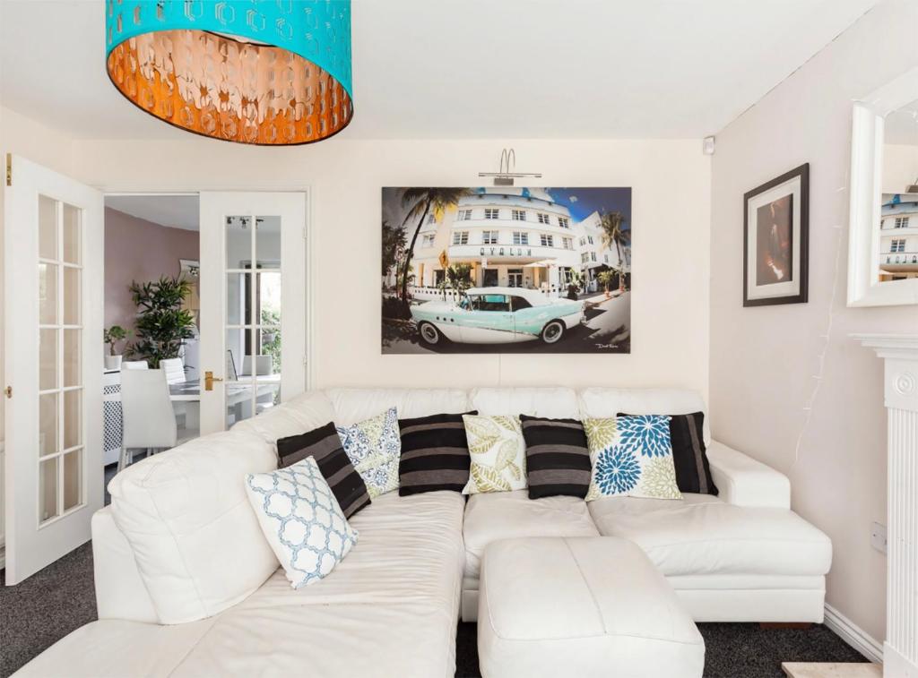 Inspiring Home Near The Centre of Leeds Image 1