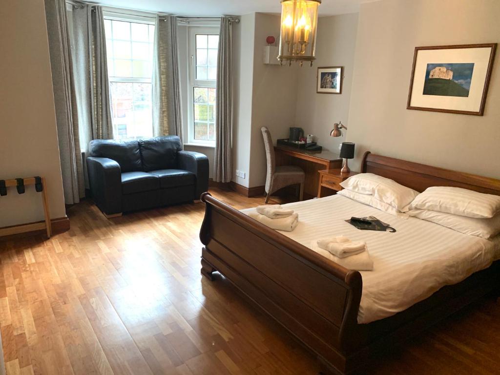 Hedley House Hotel & Apartments Image 1