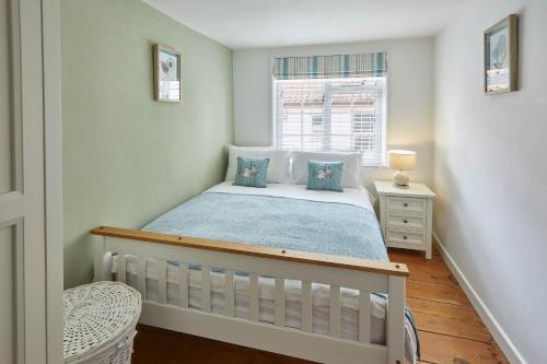 Host & Stay - Dolphin Cottage 1736 Image 2