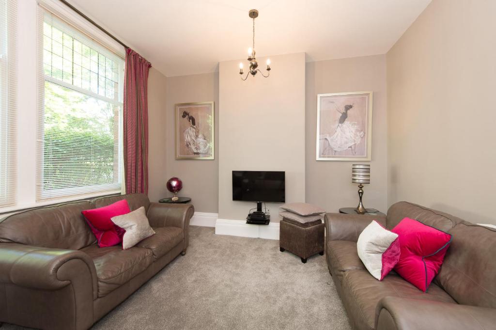 Albany House by Harrogate Serviced Apartments Image 3