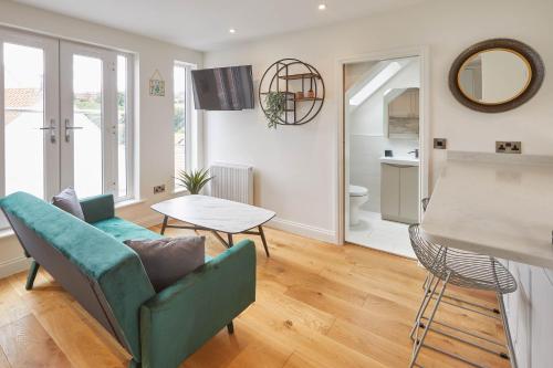 Host & Stay - The Birds Nest Apartment Image 1