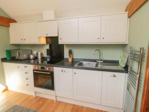 Yeoman's Cottage Image 2