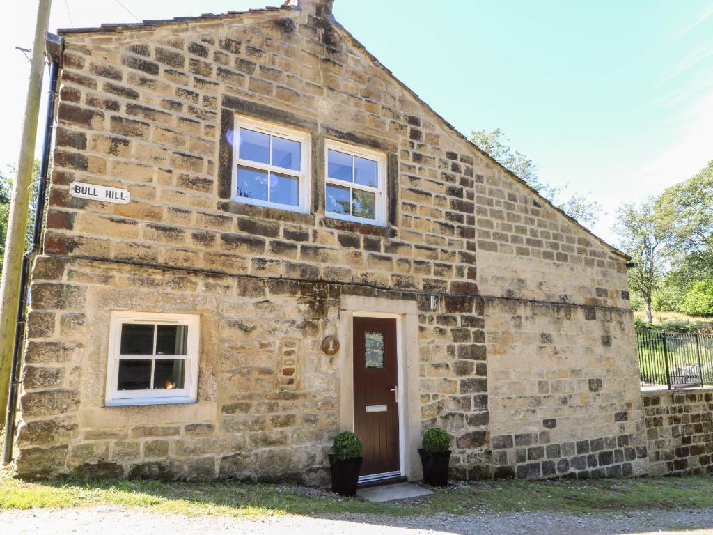 Bull Hill Cottage Image 1