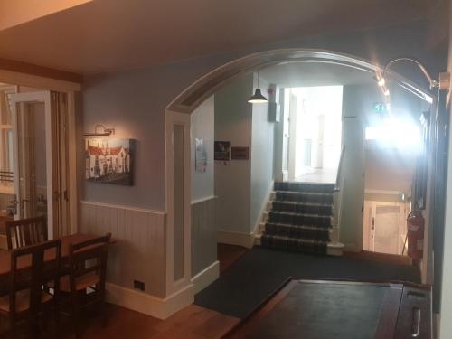 The Black Swan Inn Image 2