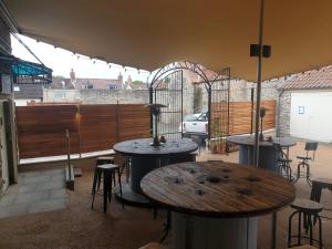 The Black Swan Inn Image 3