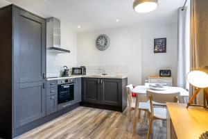 Apartment 8 Image 1