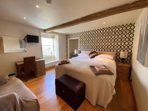 Stay in Westow Image 3