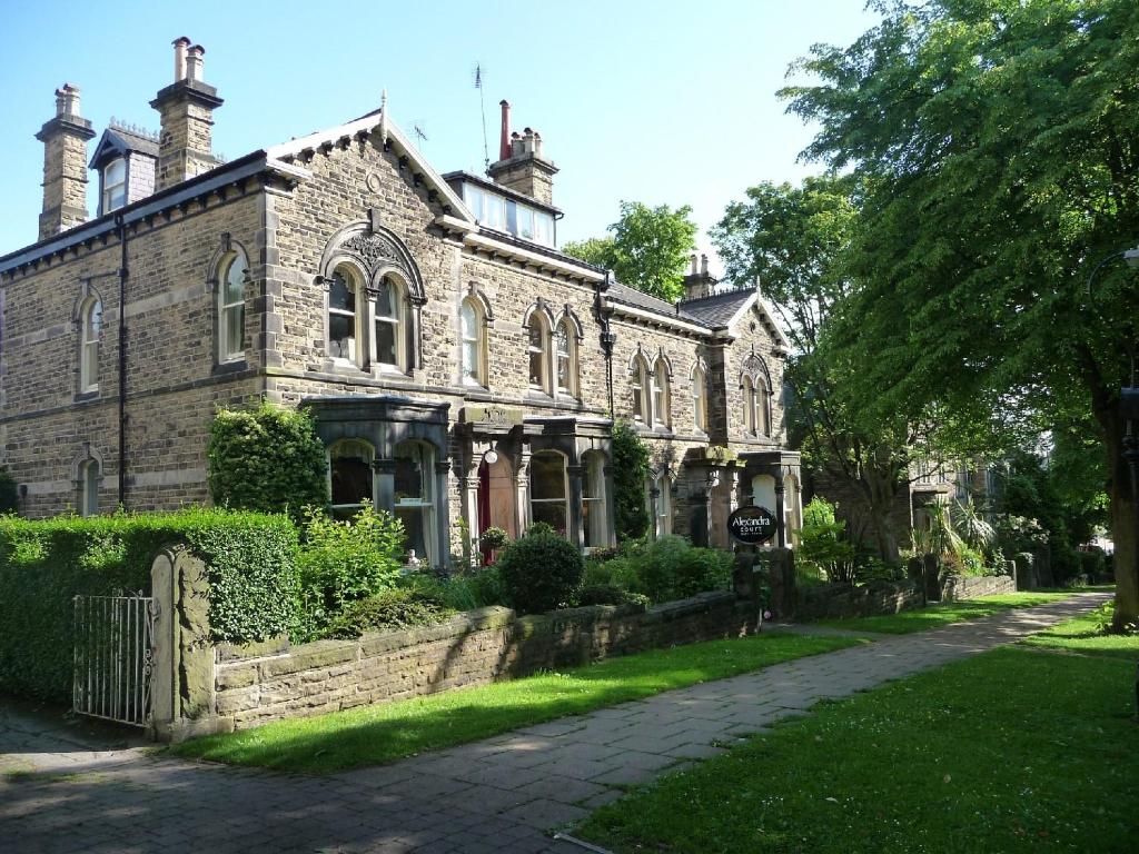 Alexandra Court Image 1