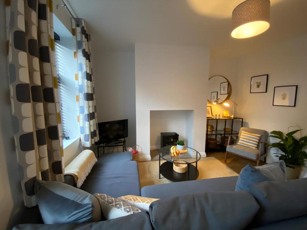 Pillow Properties - Barnsley Centre Image 1