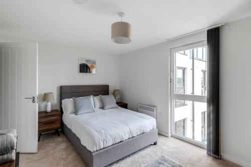 Spacious 1 Bedroom Apartment in a Converted Mill Image 2