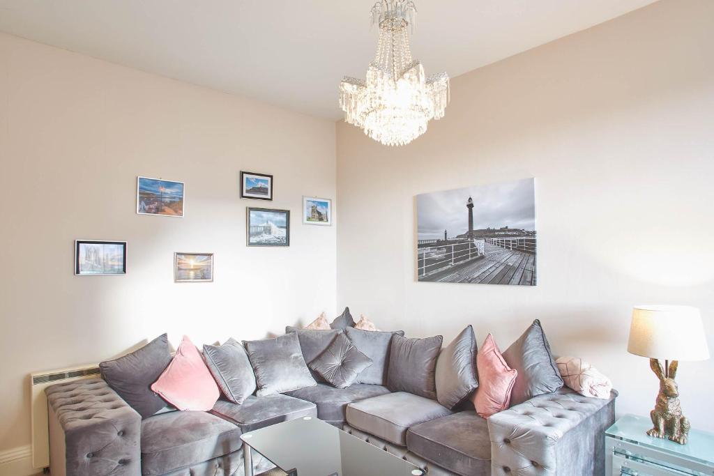 Host & Stay - Rooftops Apartment Image 3