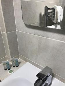 The White Horse Inn Image 1