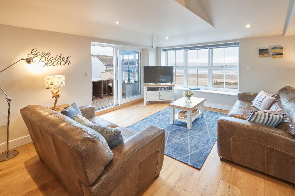 Host & Stay - Turnstone Cottage Image 2