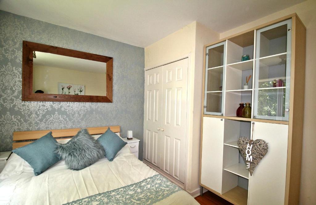 Balcony Apartment - Spacious 2 Large Beds Image 1