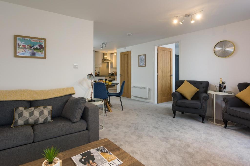 The Aura Suite Image 2