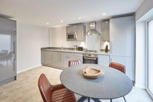 Host & Stay - Oyster Cottage Image 5