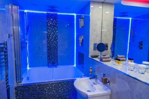 Aphrodite Suites Huddersfield Image 1