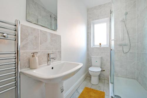 Olive Grove House Image 2