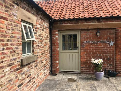 Chestnut Cottage Image 1