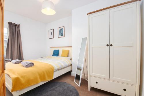 Comfortable 3 Bed Cottage in The Heart of Skipton Image 3