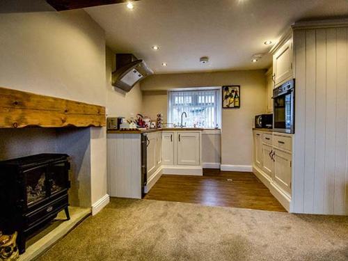 Owl Cottage Image 2