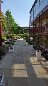 Garrison Hotel Image 1