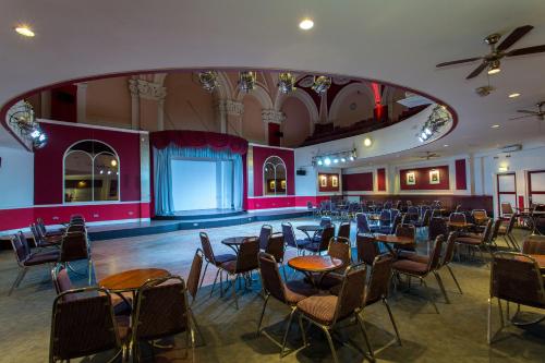 The Grand Hotel, Scarborough Image 2