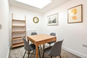 The Croft - Allocated Free Parking Image 1