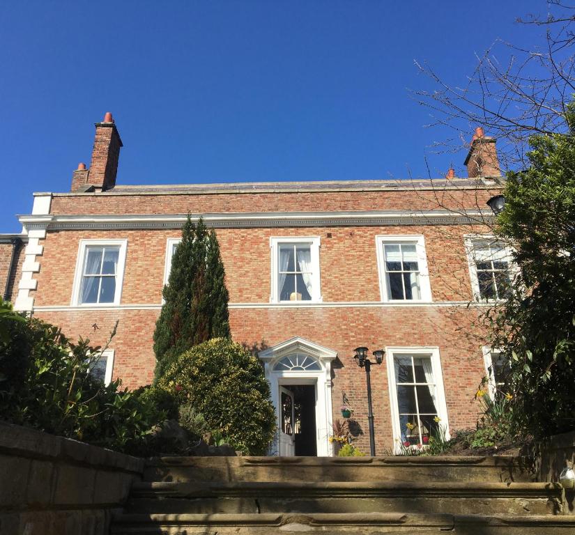 Highgate House Image 2