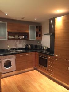 Clarence Dock Apartment Image 2