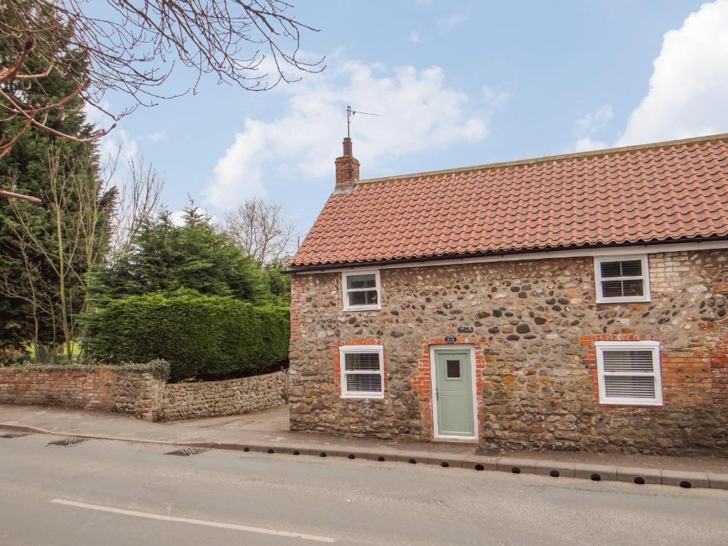 Cobble Cottage, Hornsea Image 1