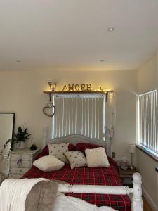 Cosy stable conversion between Sheffield & Leeds Image 3