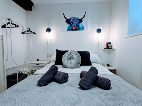 Cosy Riverside Apartment - Woodsmill Quay Image 3