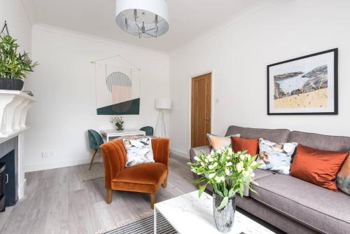 Host & Stay - Feversham House Image 2