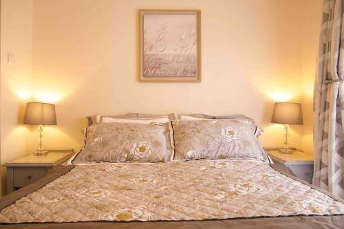 York city centre, recently renovated 2 bedroom flat Image 3