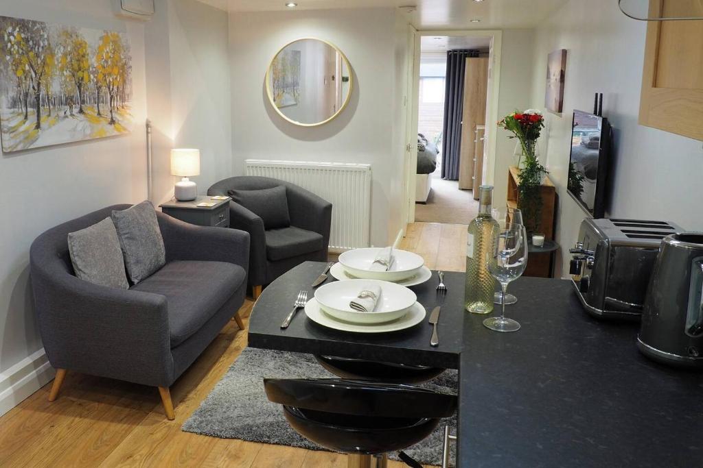 Beautiful 1-Bed Apartment in York Image 2