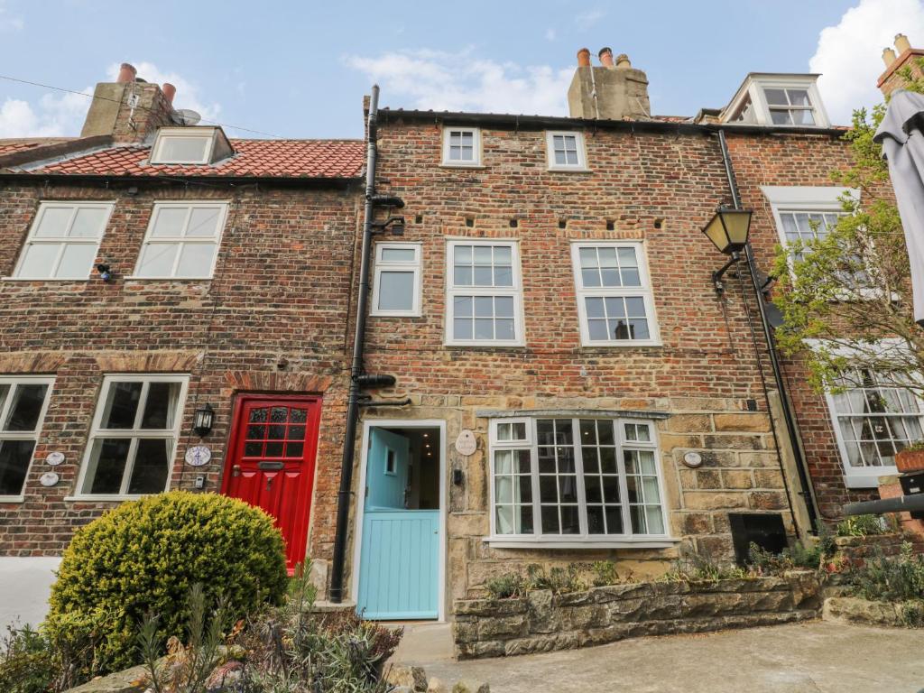 Hagstone Cottage Image 2