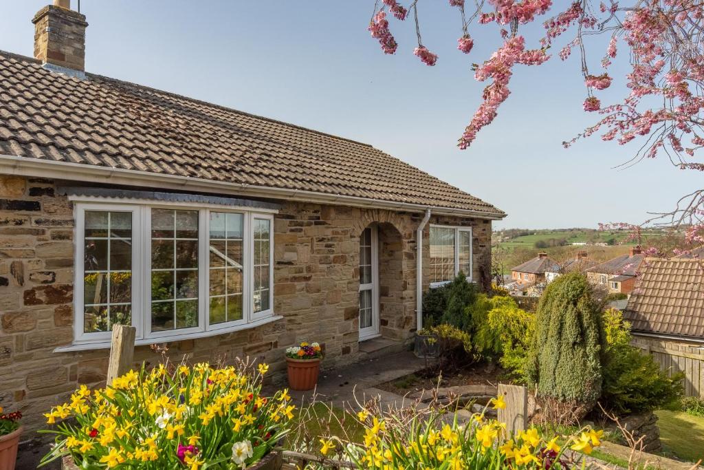 Fox Cottage Image 1