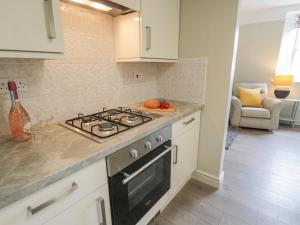 64 Potter Hill Image 3